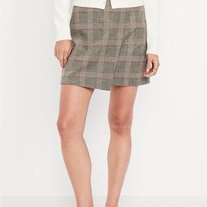 Old Navy Gray Plaid Mini Skirt